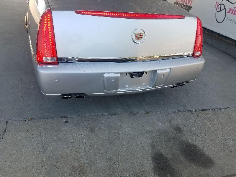 2011 CADILLAC DTS