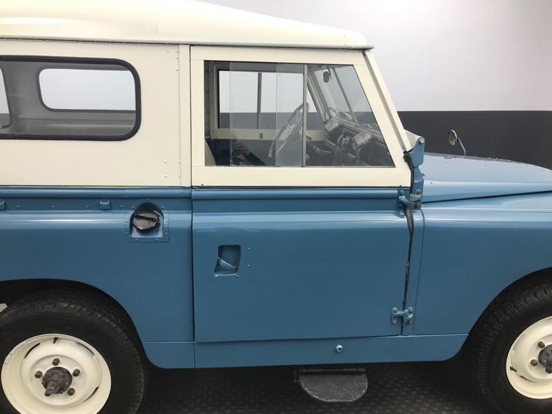 1964 LAND ROVER SERIES 2A