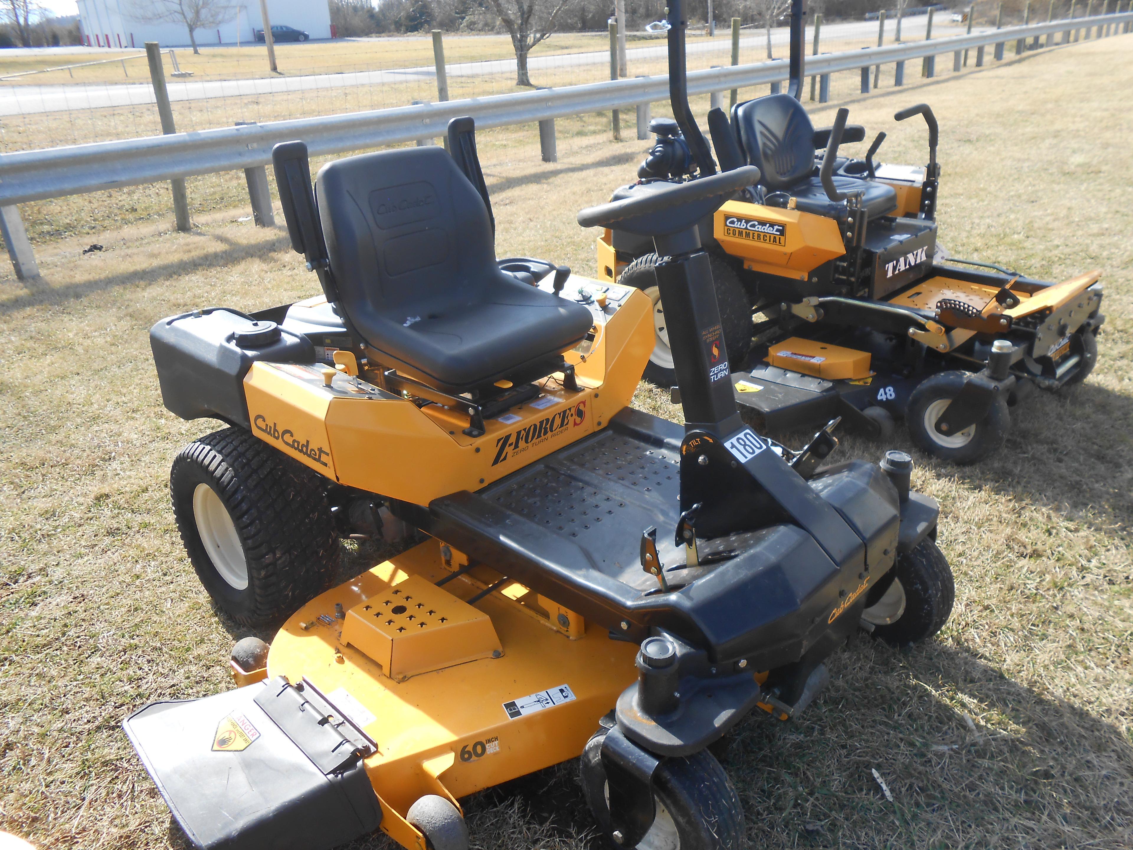 CUB CADET Z-FORCE S- LAWN MOWER 60" CUT, 26 HP KAWASAKI ENGINE,217 HRS