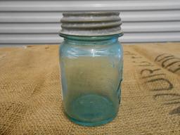 ANTIQUE GREEN PINT MASON JAR W/ ZINC LID