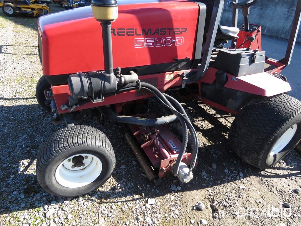 TORO 5500-D REELMASTER LAWN MOWER DIESEL ENGINE, 5 REELS, ROPS W/ CANOPY, 1468HRS, TAG #7867