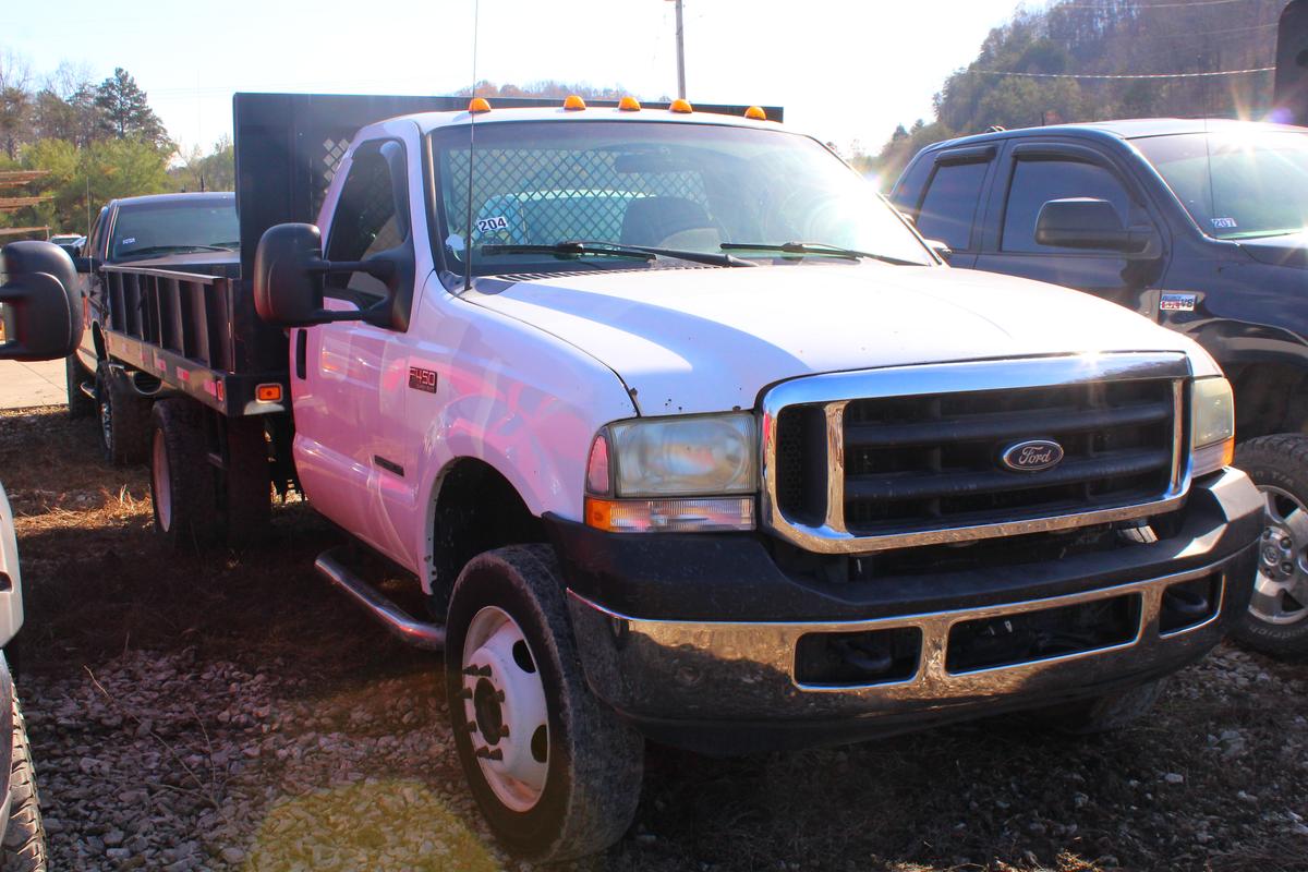 2002 FORD F-450 XL SUPERDUTY TRUCK POWERSTROKE DSL, FLATBED, 4SP MAN TRANS, OVERDRIVE, 2WD, FIXED BE