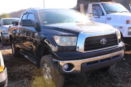 2008 TOYOTA TUNDRA TRUCK 4WD, 4 DOOR, AUTOMATIC, TOOLBOX, FUEL TANK, 185,477 MILES,*TITLE*, VIN #5TB