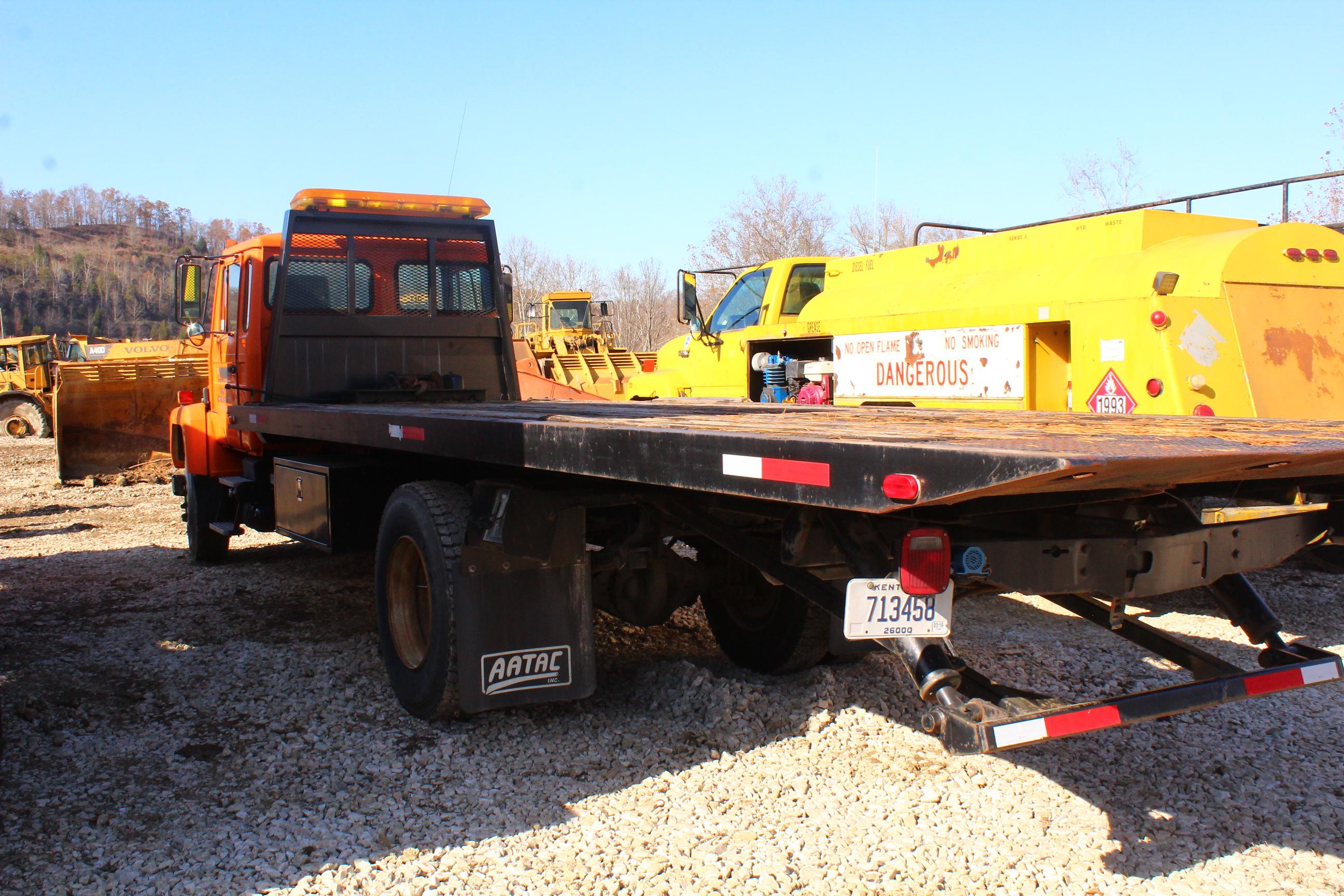 1995 MACK ROLLBACK WRECKER EXT CAB, MAN TRANS, PTO DRIVEN BED, 68,319 MILES, VIN #VG6A07A0TB501852