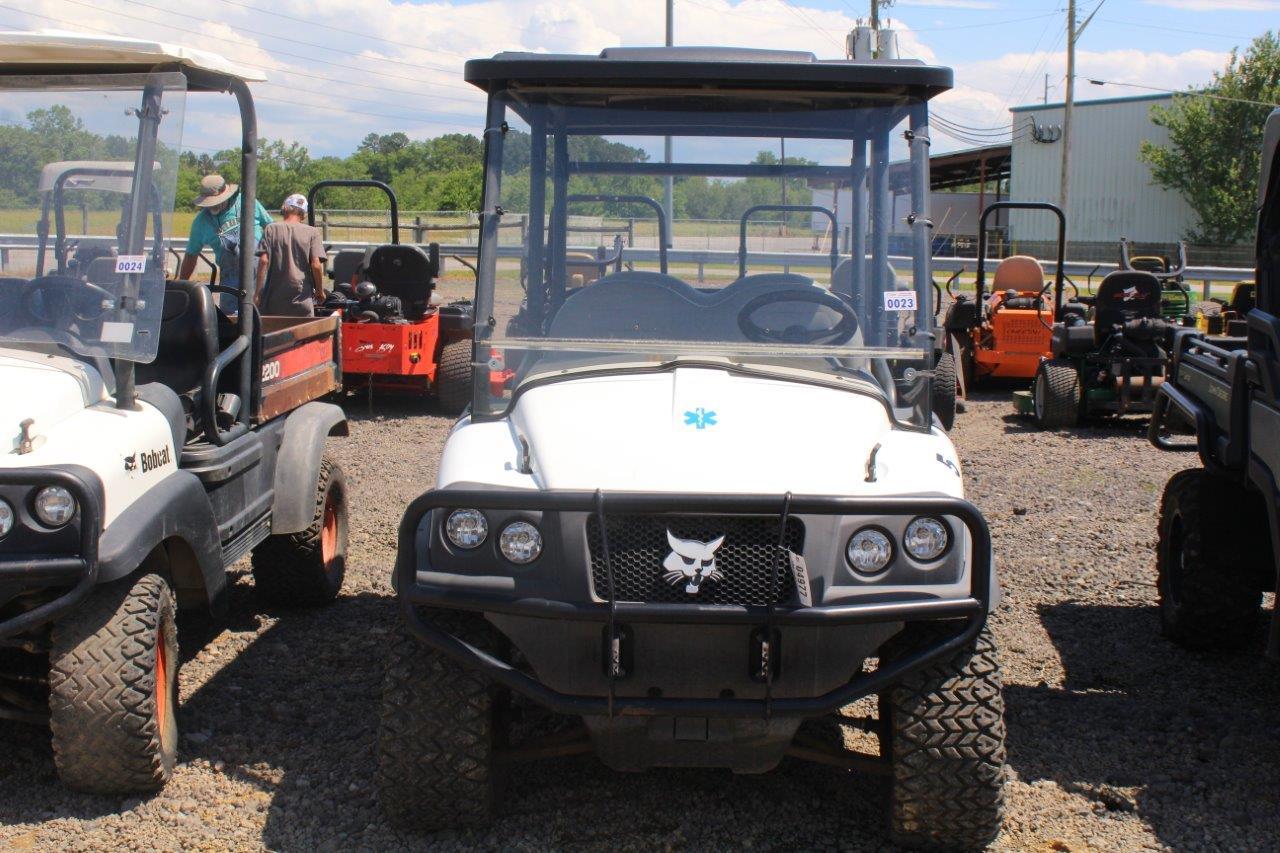 BOBCAT 2200S UTILITY VEHICLE 4X4, 4 SEATER, TOP, WINDSHEILD, ELECTRIC OVER HYDROLIC DUMP BED, 140 HR