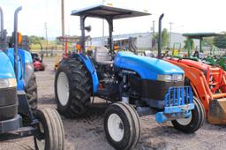 NEW HOLLAND TN55 2WD, CANOPY TOP, 8 SPD TRANS, ONE REMOTE, 3PT HITCH, PTO, 936 HRS, S/N 001232935, T