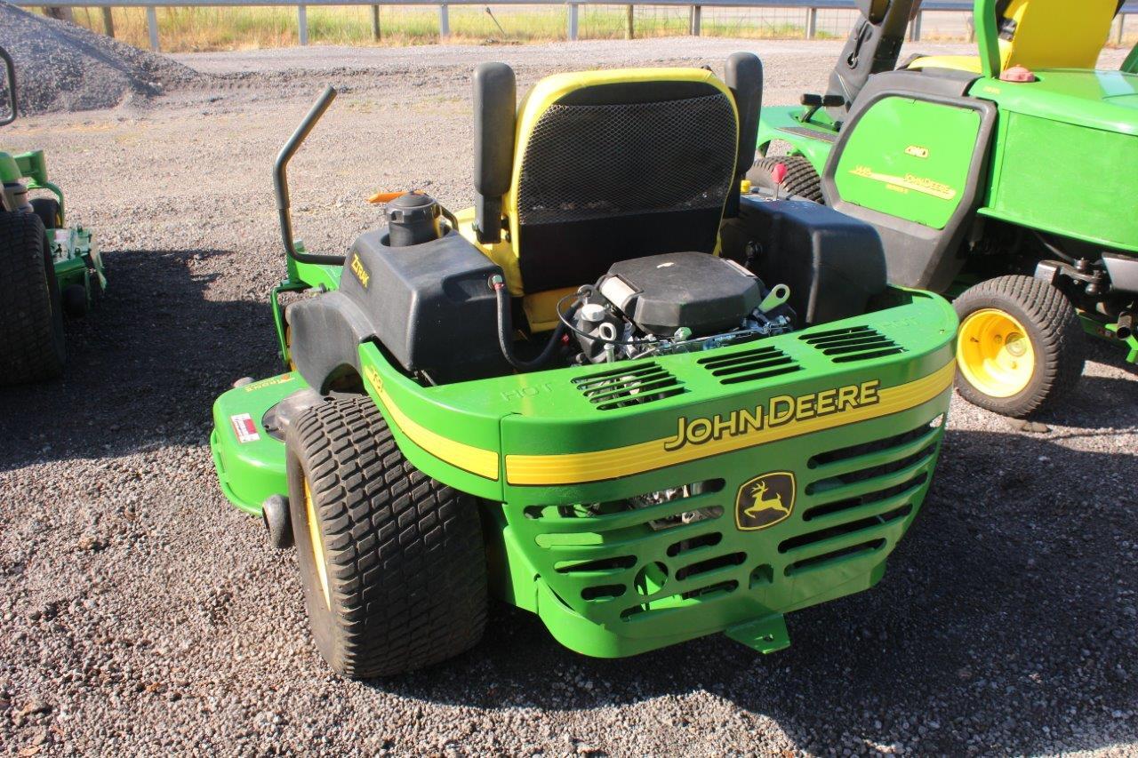 JOHN DEERE 737 60" CUT, HONDA POWERED ENGINE, SHOWING 690 HRS, S# TC0737B030586 TAG# 5169