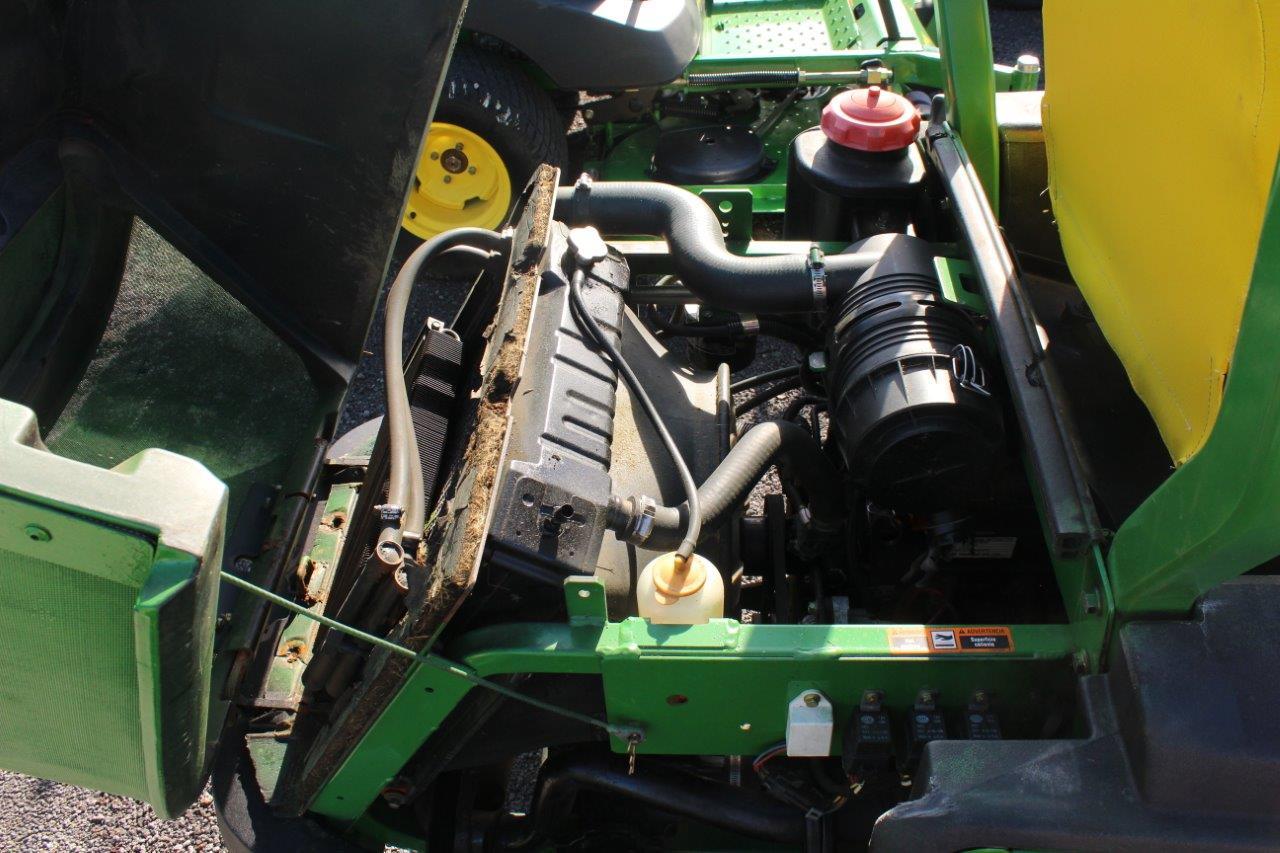 JOHN DEER 1445 72" CUT, 4X4, 31HP YANMAR DIESEL ENG, POWER STEERING, W/ ROPS, SHOWING 938 HRS S# TC1