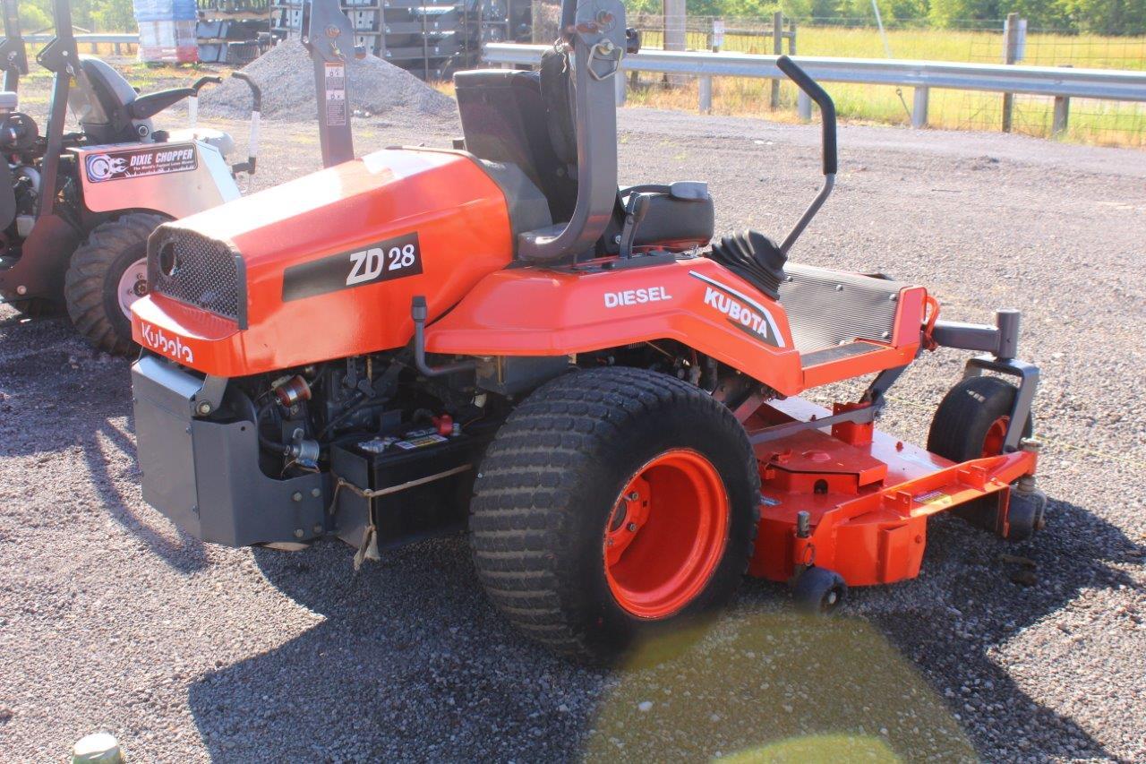 KUBOTA ZD28 W/ ROPS, 28HP DIESEL ENGINE, 72" CUT, SHOWING 414 HRS, S# 22880 TAG# 5170