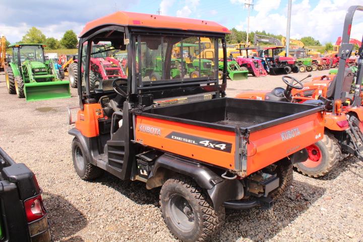 '13 KUBOTA RTV 900XT DSL, P/S, W/CANOPY, GLASS WINDSHIELD & WIPER, S/N# D7032, SHOWING 563 HRS, TAG#