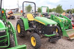 JOHN DEERE 3038E 4WD TRACTOR 3PT HITCH, PTO, ROLL BAR, HYDRASTATIC TRANS, SHOWING 658 HRS, S/N# V303