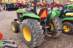 JOHN DEERE 3038E 4WD TRACTOR 3PT HITCH, PTO, ROLL BAR, HYDRASTATIC TRANS, SHOWING 658 HRS, S/N# V303