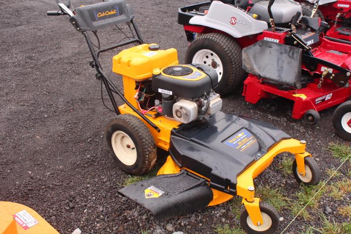 CUB CADET WALK BEHIND, 33" CUT