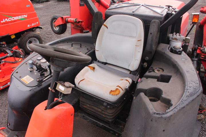 2002 JACOBSON/TEXTRON HR016T MOWER