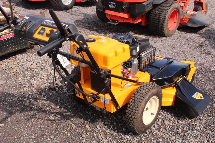 CUB CADET CC800, 33" CUT WALK BEHIND LAWN MOWER