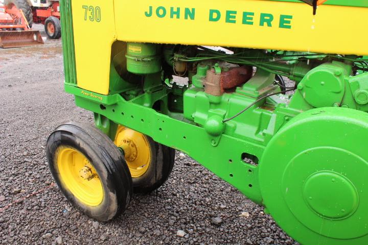 JOHN DEERE 730