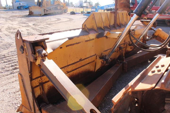 2013 CAT D6T LGP DOZER