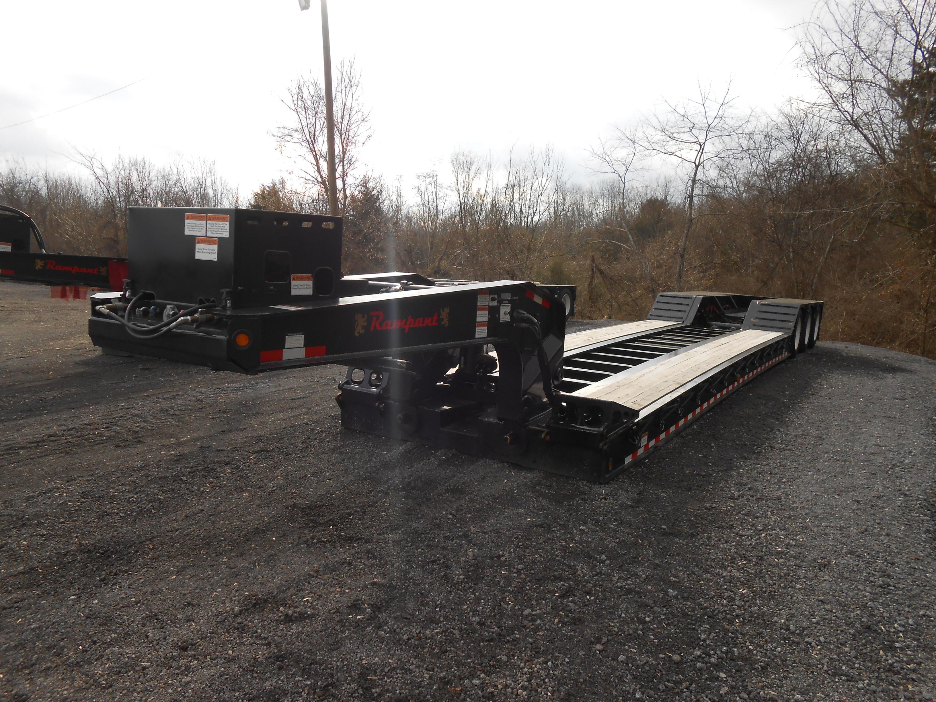 2021 RAMPANT 55TON TRI-AXLE DETACH TRAILER