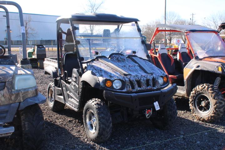 COLEMAN UTV 700 4X4 SIDE BY SIDE