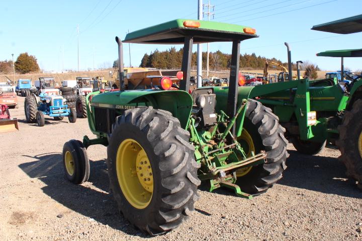 JOHN DEERE 2355 2WD TRACTOR