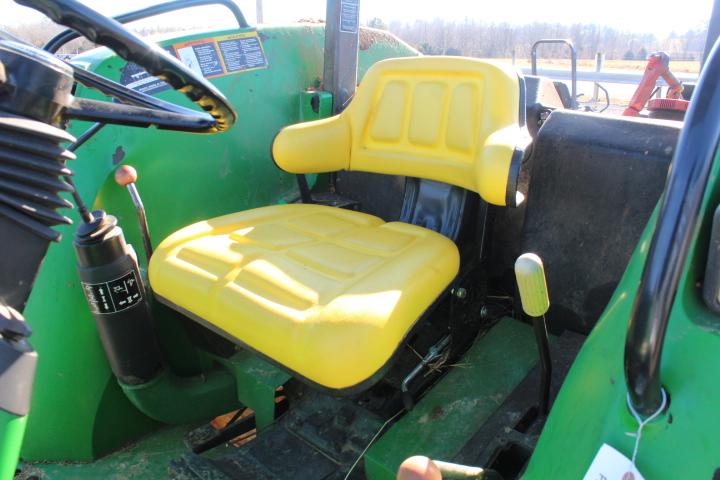 JOHN DEERE 5500 2WD TRACTOR