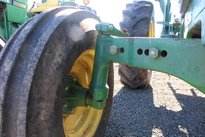 JOHN DEERE 2150 2WD TRACTOR