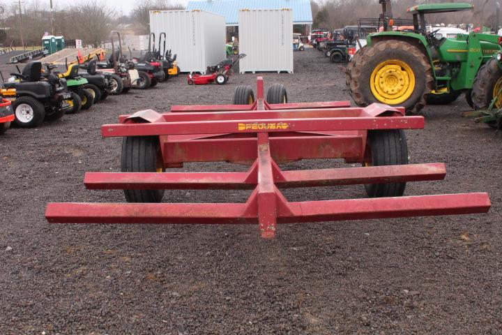 PEQUEA 646 ROUND BALE TRAILER