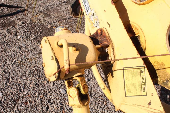 NEW HOLLAND 256 ROLLABAR HAY RAKE