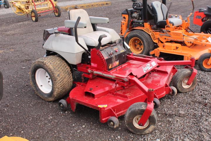 EXMARK LAZER Z ZERO TURN MOWER