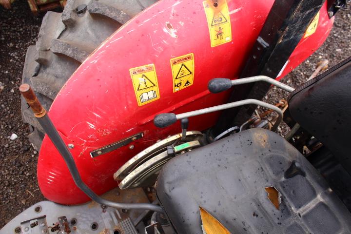 MASSEY FERGUSON 2615 DIESEL TRACTOR