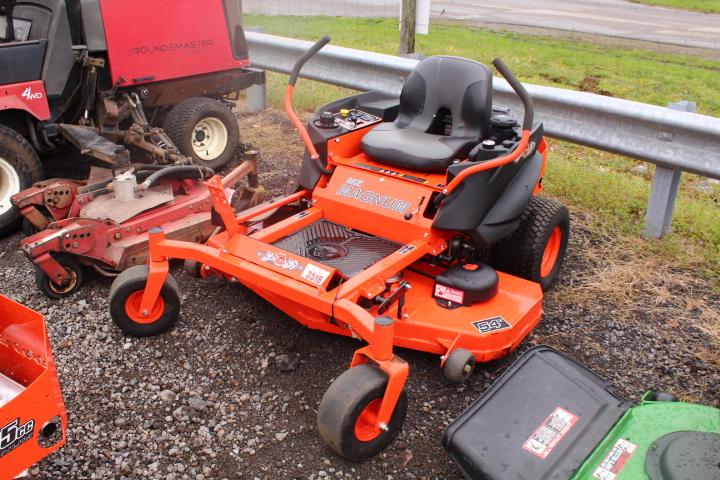 BAD BOY MAGNUM MZ ZERO TURN MOWER