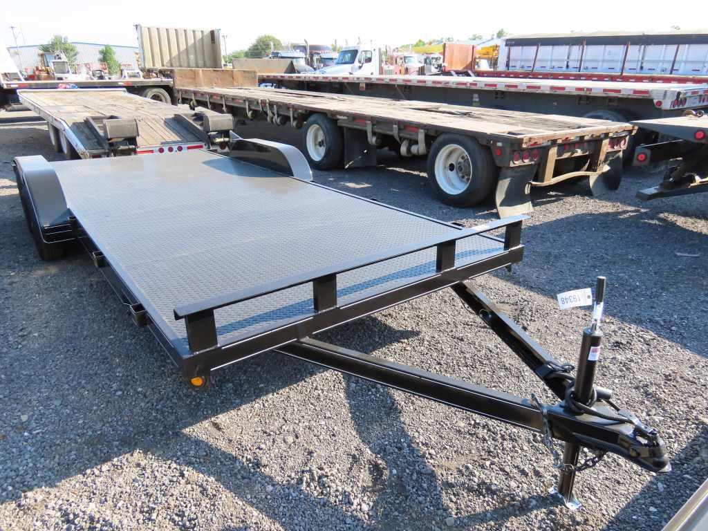 2021 UNUSED P&T 82" X 20' TANDEM AXLE CAR HAULER