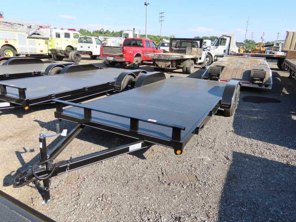 2021 UNUSED P&T 82" X 20' TANDEM AXLE CAR HAULER