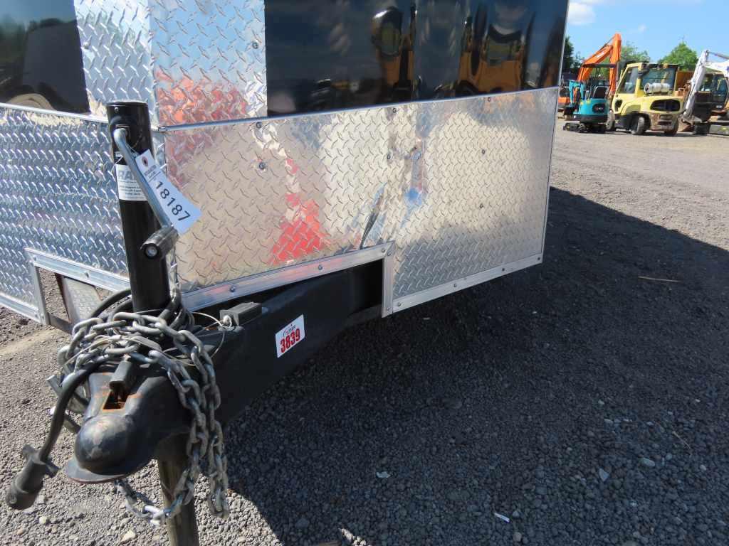 16FT LOOK ENCLOSED TRAILER, DUAL 5 LUG AXLES