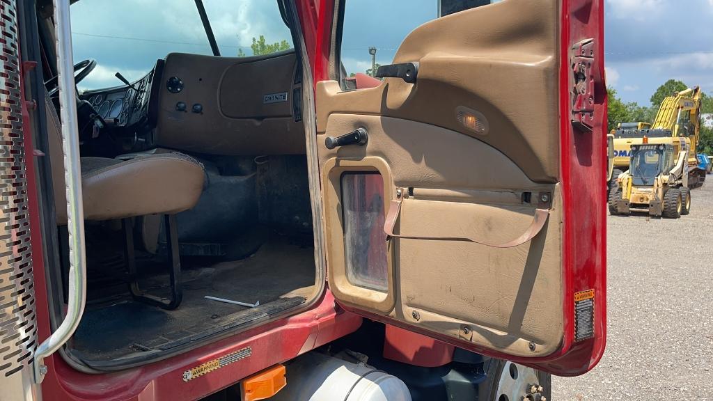 2004 MACK CV713 GRANITE TRI-AXLE DUMP TRUCK