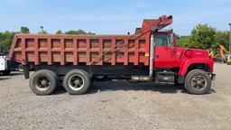 1995 FORD L9000 DUMP TRUCK