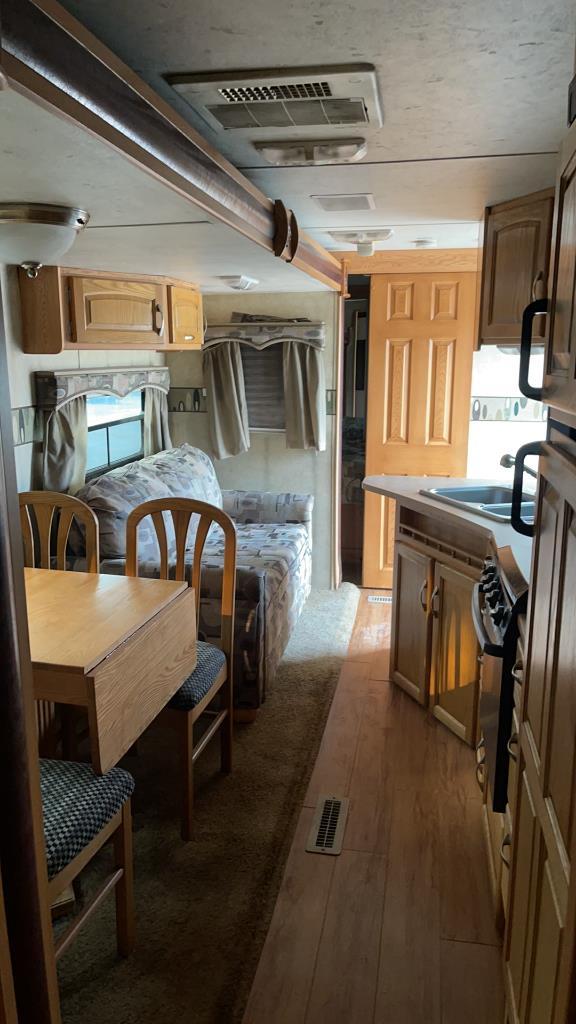 2008 BROOKSIDE BY SUNNY BROOK 30' CAMPER