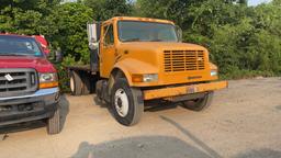 1999 INTERNATIONAL 4900 SINGLE AXLE TRUCK