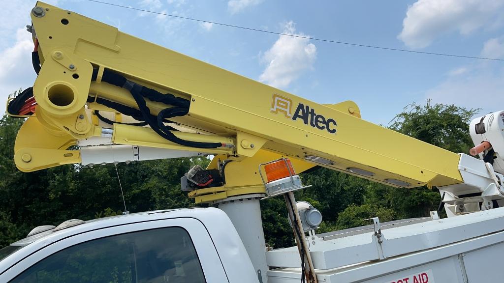 2012 DODGE RAM 5500 HEAVY DUTY BUCKET TRUCK