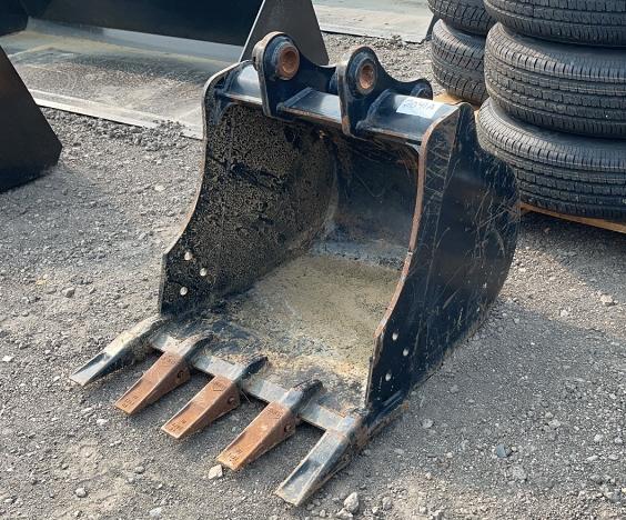 CAT 303-1328 24" EXCAVATOR BUCKET