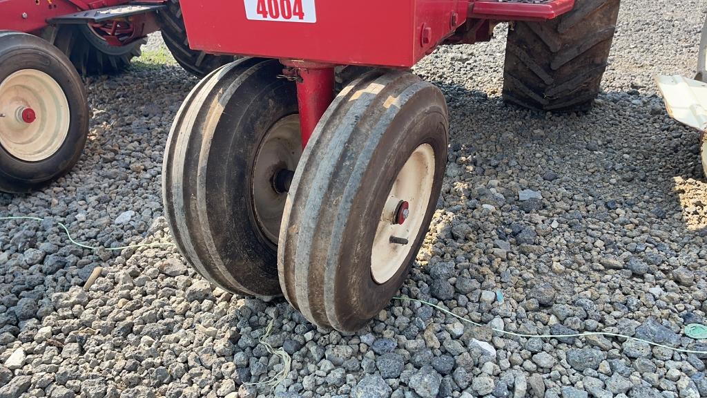 INTERNATIONAL CUB TRICYCLE PULLING MOWER