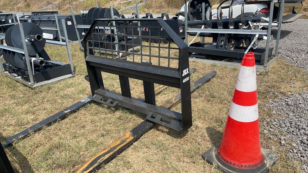 UNUSED JBX 48" SKID STEER PALLET FORKS