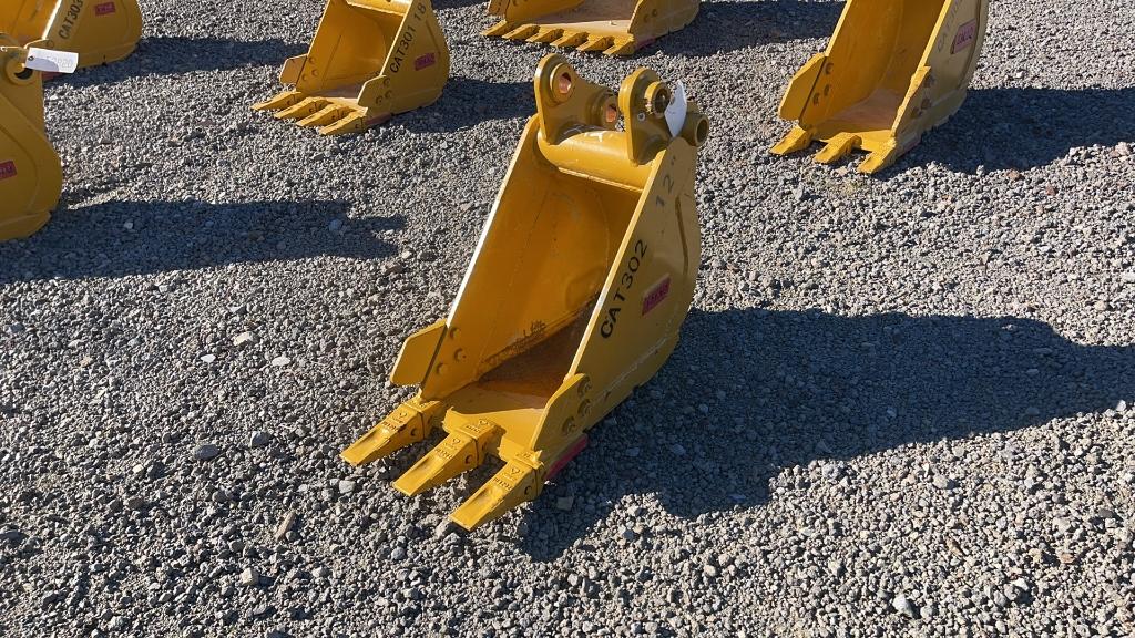 UNUSED 12" TERAN CAT 302 EXCAVATOR TOOTH BUCKET