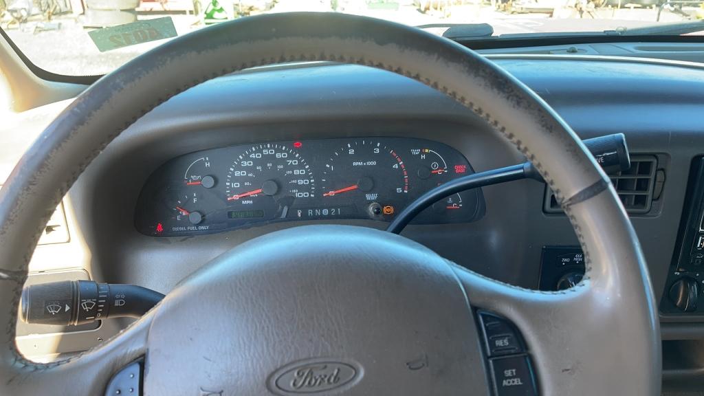 2002 FORD F-350 4 DOOR 4WD PICKUP TRUCK