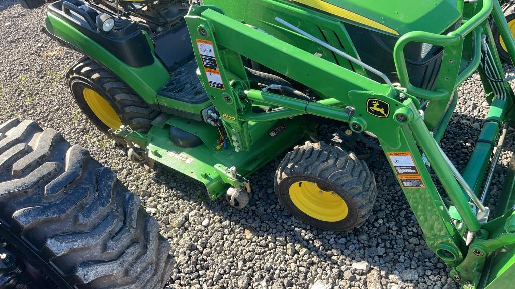 JOHN DEERE 1026R TRACTOR WITH LOADER