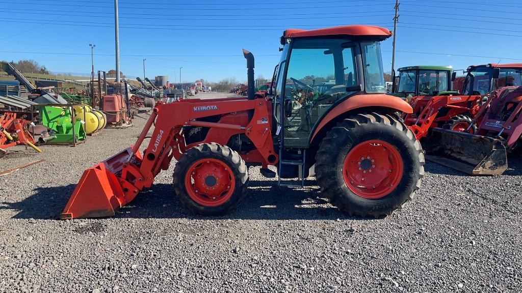 KUBOTA M6060 TRACTOR