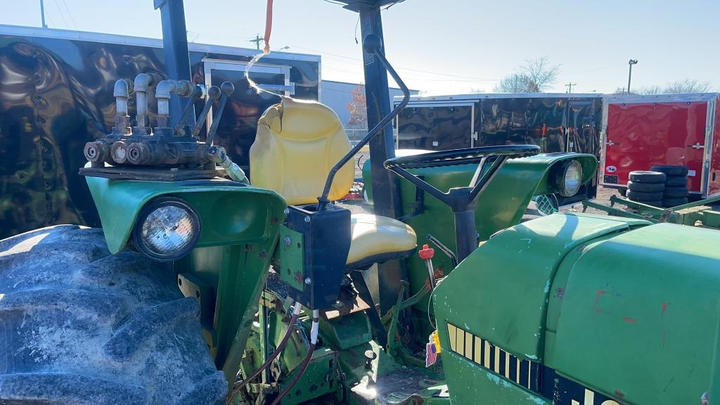 JOHN DEERE 2755 TRACTOR