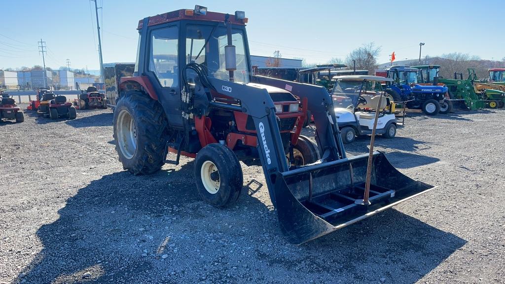 CASE IH 4210 TRACTOR