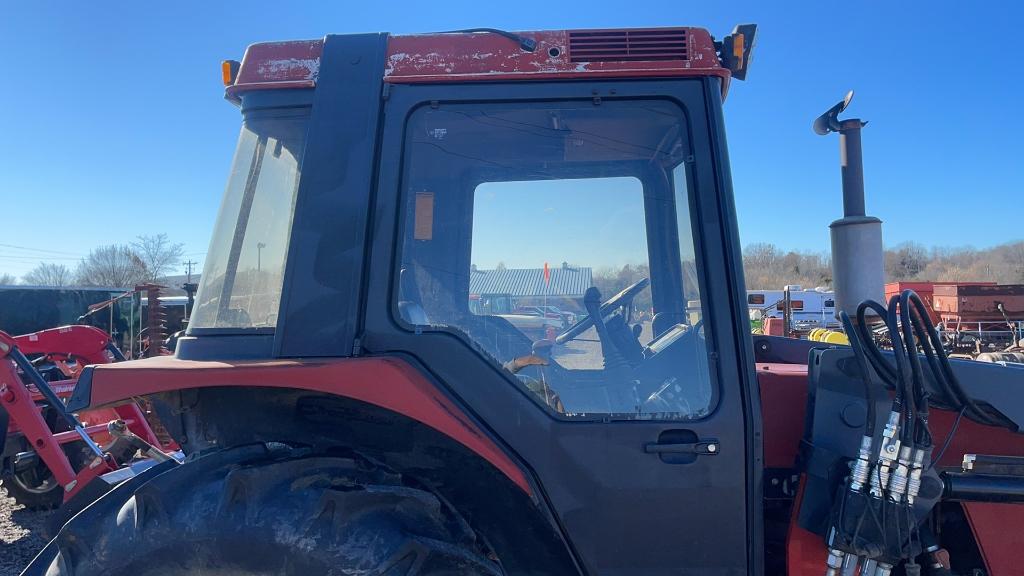 CASE IH 4210 TRACTOR