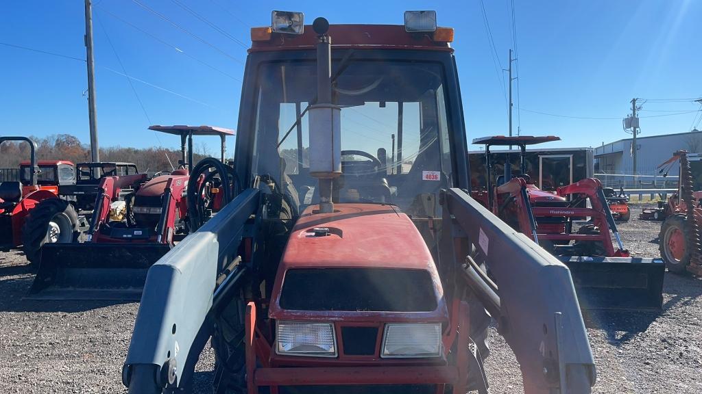 CASE IH 4210 TRACTOR